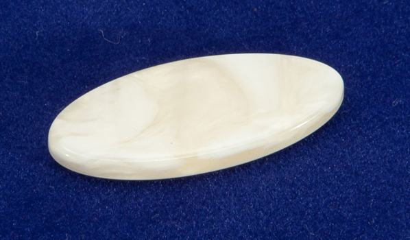 Oval Pearl 10.4x24.0mm