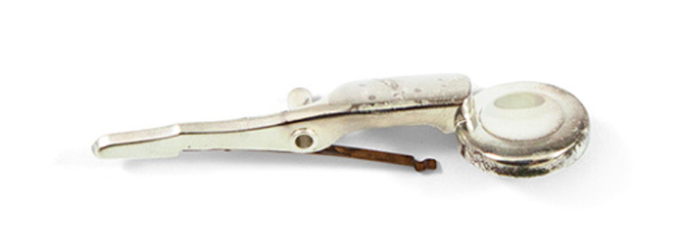 B Thumb Key Pearl 501