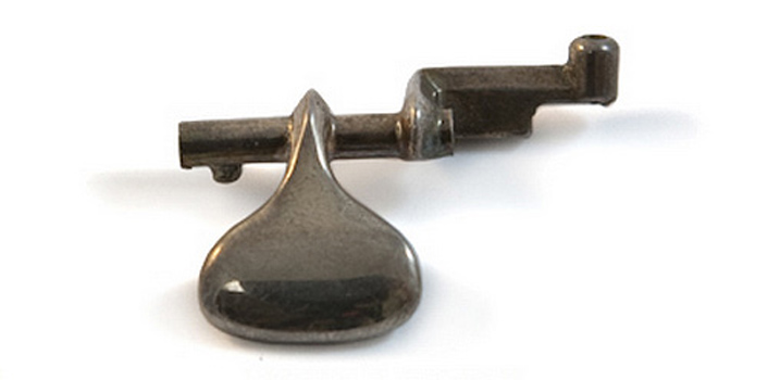 Key - Thumb Plate - Buffet 4121 Oboe